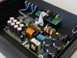 DIY Hypex NC502MP amplifier inside